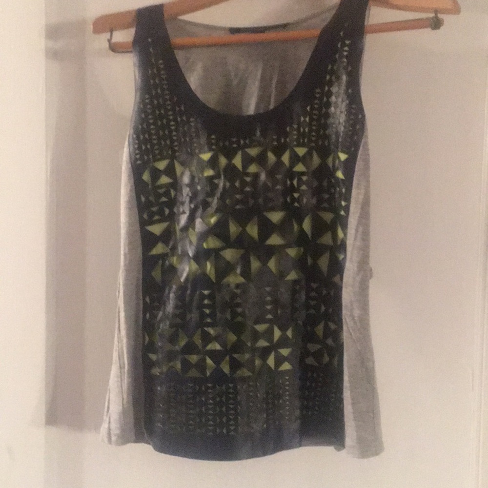boundary &Co tank top